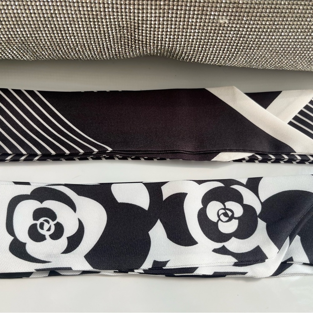 Elegant Twilly Scarves (2 styles)